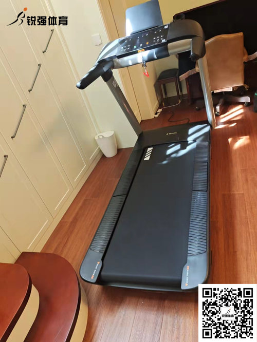 BIBO必博官网体育济南省体旗舰店客户-跑步机T6700-T3
