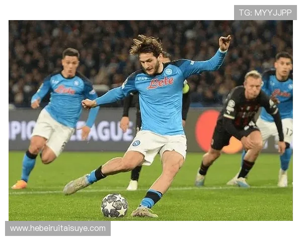 萨索洛主帅战术风格解析：注重控球与高位逼抢