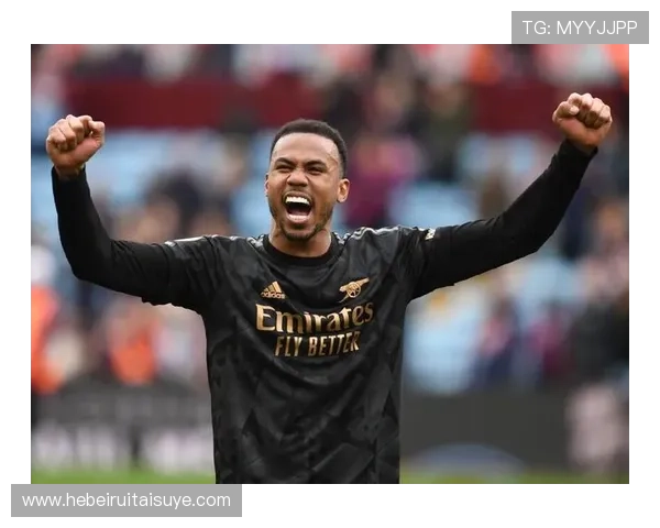 加布里埃尔·马加良斯近期表现稳健,防守数据持续提升 加布里埃尔·马加良斯近期表现稳健,防守数据持续提升