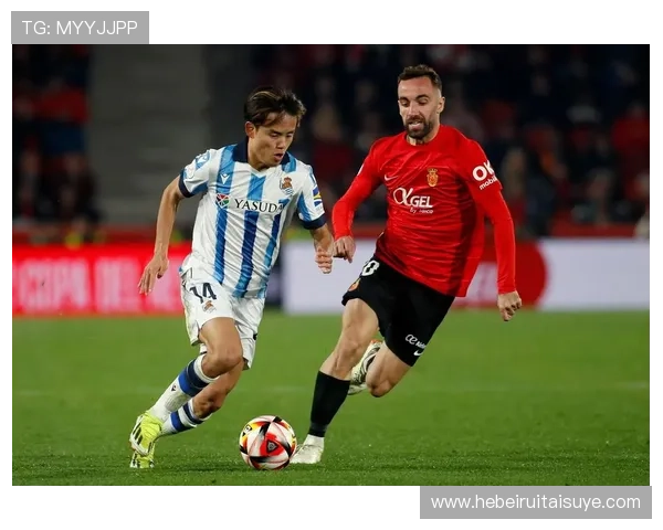 久保建英小空间摆脱与连续变向技术解析