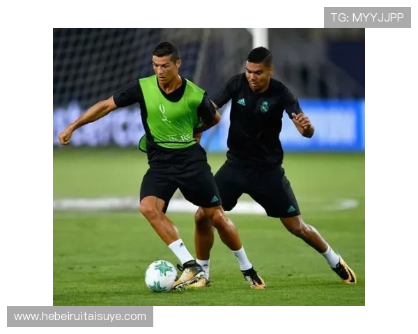 奥纳纳 vs 卡塞米罗：身体对抗与经验差距分析