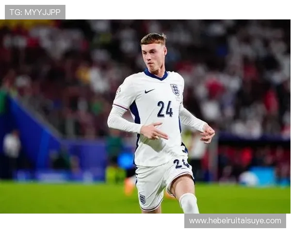 帕尔默 vs 贝林厄姆:英格兰新星进攻角色与战术适配差异 帕尔默 vs 贝林厄姆:英格兰新星进攻角色与战术适配差异